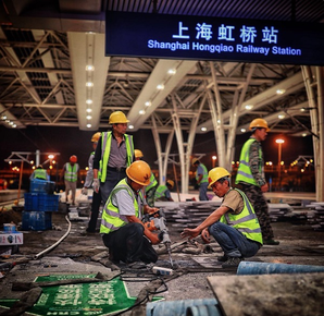 迎接進(jìn)博會，虹橋火車站站容大“升級”